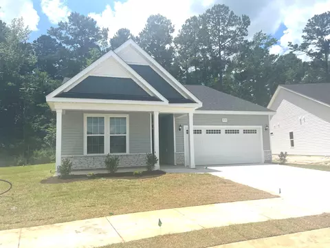 1119 NW Forest Bend Dr, Calabash, NC 28467