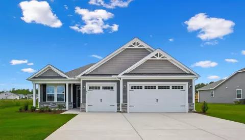 828 Big Cedar Dr, Loris, SC 29569