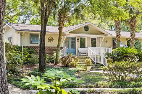 268 Lakeshore Dr, Pawleys Island, SC 29585