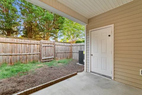 Exterior - 2757 Winterbrook Dr #E, Florence, SC 29505 photo 2 of 9