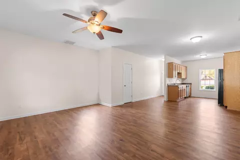 Living - 2757 Winterbrook Dr #E, Florence, SC 29505 photo 5 of 5