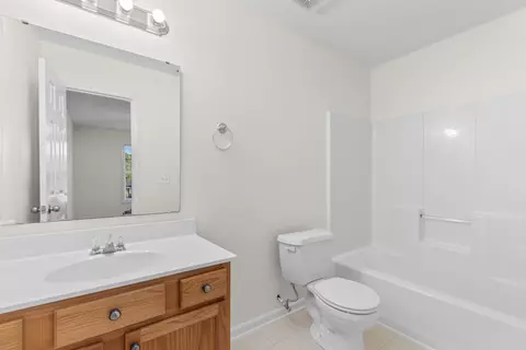 Bath - 2757 Winterbrook Dr #E, Florence, SC 29505 photo 1 of 2