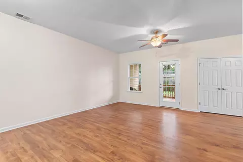 Living - 2757 Winterbrook Dr #E, Florence, SC 29505 photo 2 of 5
