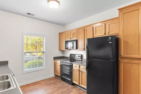 Kitchen - 2757 Winterbrook Dr #E, Florence, SC 29505 photo 3 of 5