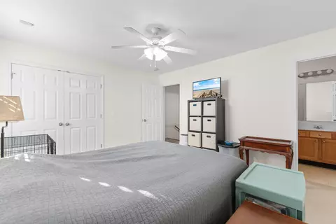 Bedroom - 2757 Winterbrook Dr #E, Florence, SC 29505 photo 4 of 5