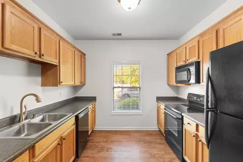 Kitchen - 2757 Winterbrook Dr #E, Florence, SC 29505 photo 2 of 5