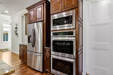 Kitchen - 321 N Oak Dr, Surfside Beach, SC 29575 photo 5 of 6