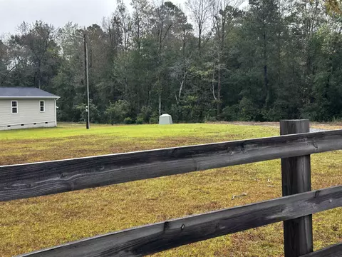 255 Ole Maple St, Loris, SC 29569 photo 2