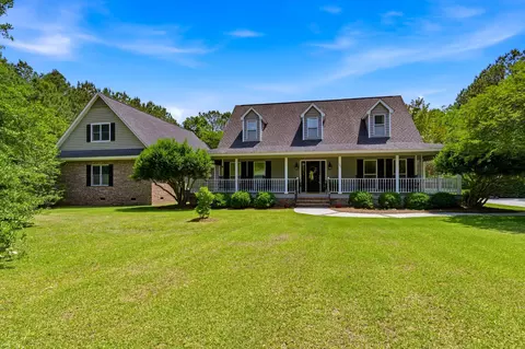 902 Grange Rd, Aynor, SC 29511