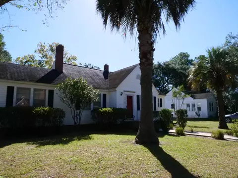 1713 Oak St, Georgetown, SC 29440 photo 3