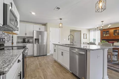 Kitchen - 901 Corn Husk Loop, Conway, SC 29527 photo 1 of 8