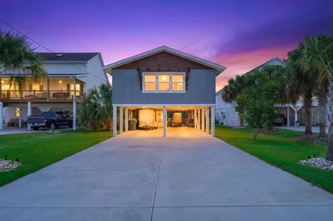 2204 Chestnut St, North Myrtle Beach, SC 29582