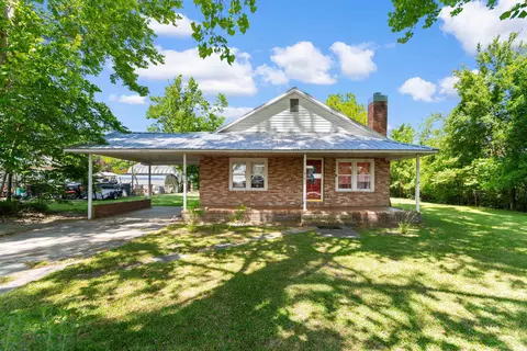617 10th Ave, Aynor, SC 29511