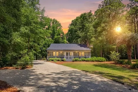 209 Moss Dale Ln, Pawleys Island, SC 29585