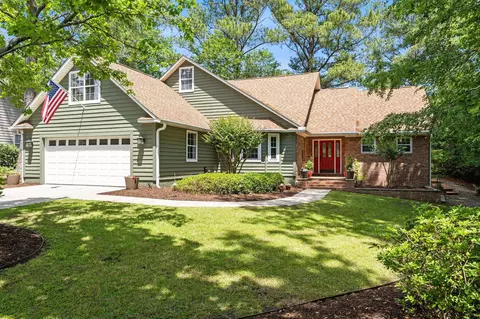 2490 Glen Dr, Little River, SC 29566