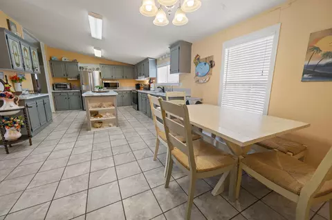 Dining - 8629 Bragg Dr, Myrtle Beach, SC 29588 photo 1 of 1