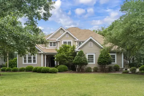 99 Hunters Oak Ct, Pawleys Island, SC 29585