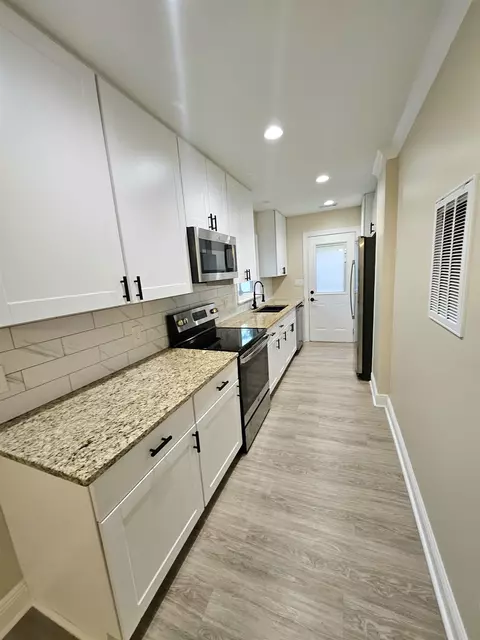 Kitchen - 118 Pinecrest Rd, Myrtle Beach, SC 29579 photo 1 of 4