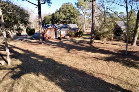 Exterior - 517 Singleton Ave, Kingstree, SC 29556 photo 5 of 9