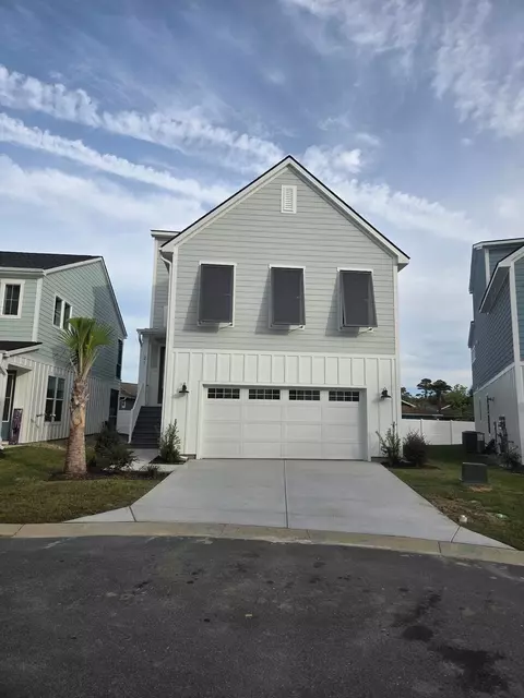 512 9th Ave S, North Myrtle Beach, SC 29582