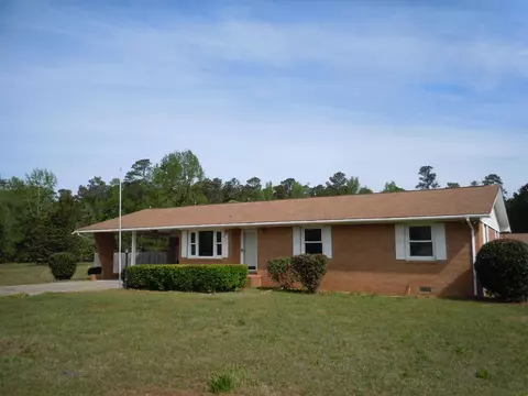 209 Complex St, Tabor City, NC 28463