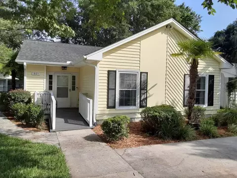 301 Stratford Pl, Murrells Inlet, SC 29576
