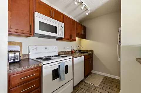 Kitchen - 202 Double Eagle Dr #F-1, Surfside Beach, SC 29575 photo 1 of 1