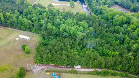 581 Roberts Rd, Aynor, SC 29511 photo 2