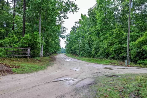 581 Roberts Rd, Aynor, SC 29511 photo 4