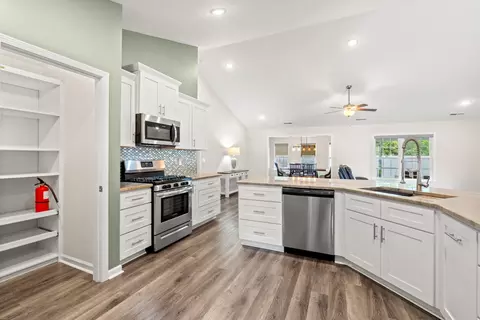 Kitchen - 3324 Merganser Dr, Conway, SC 29527 photo 3 of 4