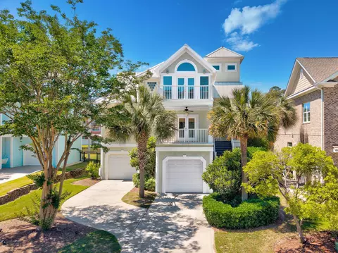 1011 Clubhouse Dr, North Myrtle Beach, SC 29582