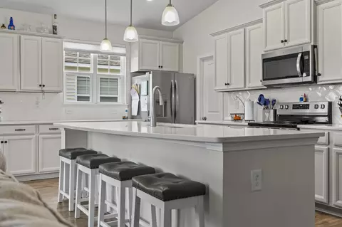 Kitchen - 531 Pier Ct, Longs, SC 29568 photo 7 of 8
