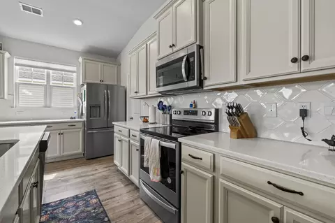 Kitchen - 531 Pier Ct, Longs, SC 29568 photo 3 of 8