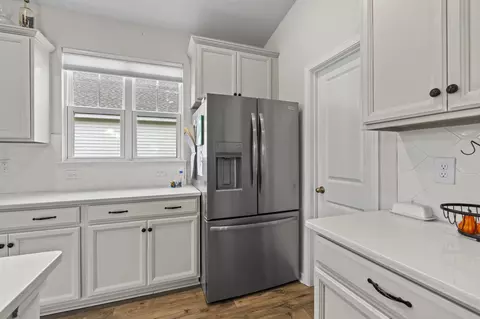 Kitchen - 531 Pier Ct, Longs, SC 29568 photo 8 of 8
