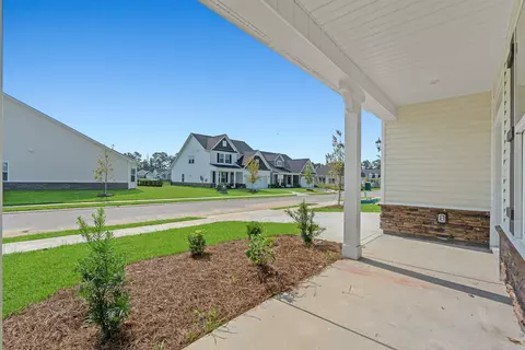 Exterior - 2923 Spain Ln, Conway, SC 29527 photo 4 of 8