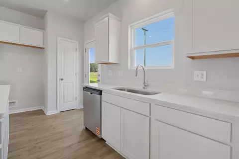 Kitchen - 2923 Spain Ln, Conway, SC 29527 photo 6 of 6