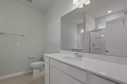 Bath - 2923 Spain Ln, Conway, SC 29527 photo 1 of 3