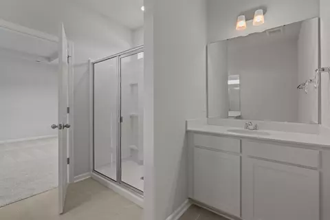 Bath - 2923 Spain Ln, Conway, SC 29527 photo 2 of 3