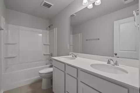 Bath - 2923 Spain Ln, Conway, SC 29527 photo 3 of 3