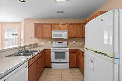 Kitchen - 977 Silvercrest Dr, Myrtle Beach, SC 29579 photo 3 of 5