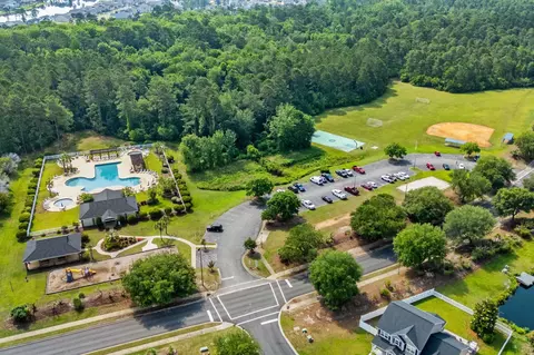 View/Area - 977 Silvercrest Dr, Myrtle Beach, SC 29579 photo 6 of 10
