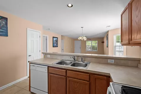 Kitchen - 977 Silvercrest Dr, Myrtle Beach, SC 29579 photo 5 of 5