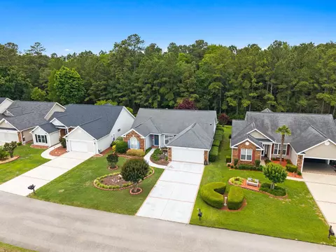 233 Candlewood Dr, Conway, SC 29526