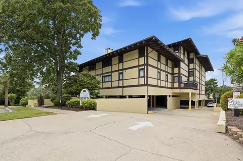 6813 Porcher Dr #13, Myrtle Beach, SC 29572