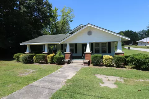 302 S Main St, Lake View, SC 29563