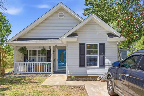 3950 Mayfield Dr, Conway, SC 29526