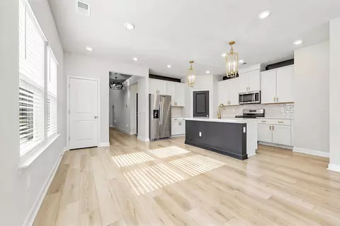 Entry Way - 4320 Falls Oaks St, Myrtle Beach, SC 29579 photo 6 of 10