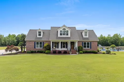 4698 Myrtle West Dr, Loris, SC 29569
