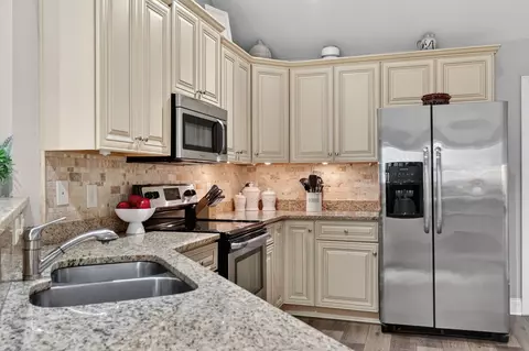 Kitchen - 536 Shea Loop, Myrtle Beach, SC 29588 photo 1 of 6