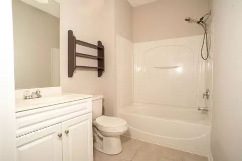Bath - 300 Kiskadee Loop #B, Conway, SC 29526 photo 2 of 10